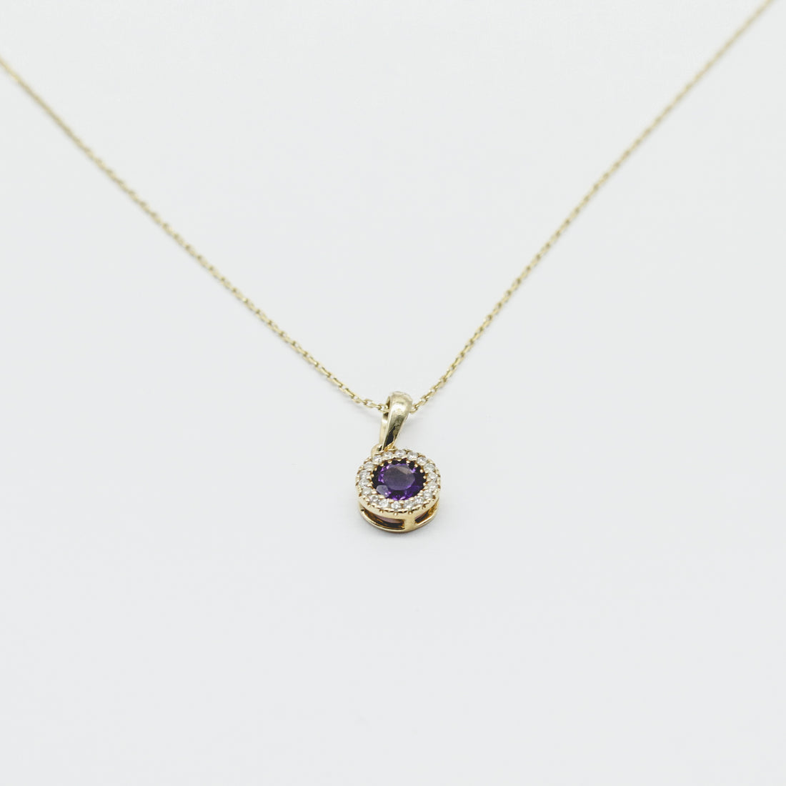 DIJE AMATISTA CON BRILL