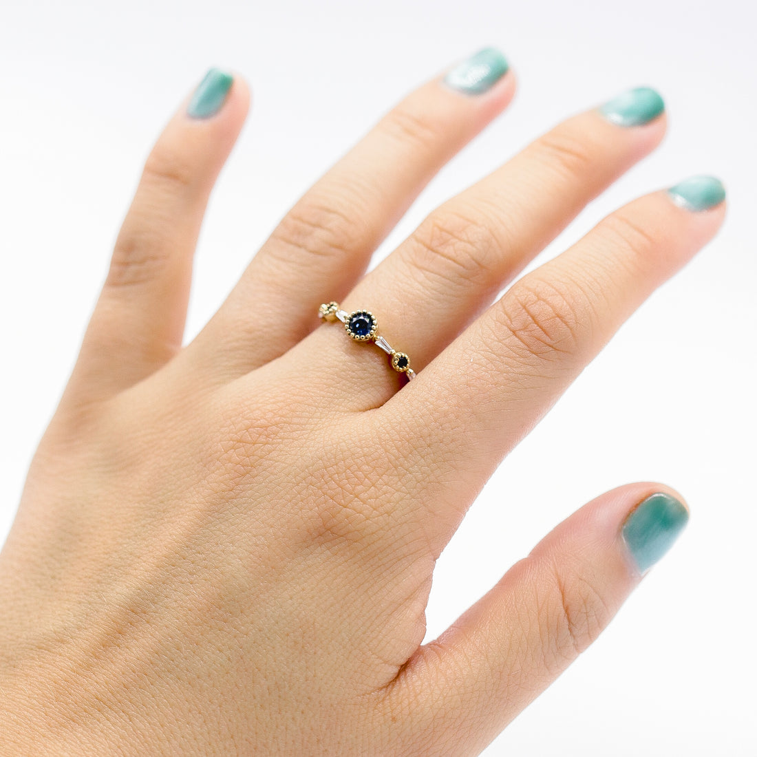 ANILLO ZAFIRO CON CIRC