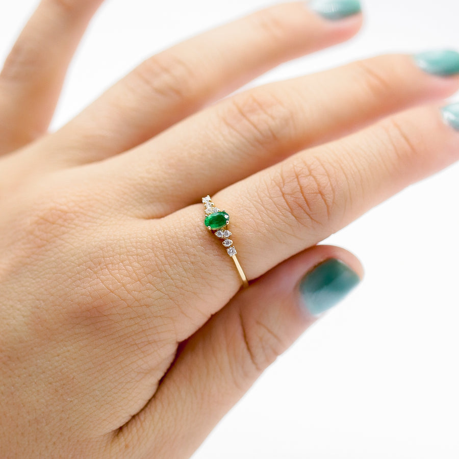 ANILLO ESMERALDA 8 BRILLANTE